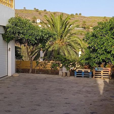 Villa Teram Alajero Exterior photo